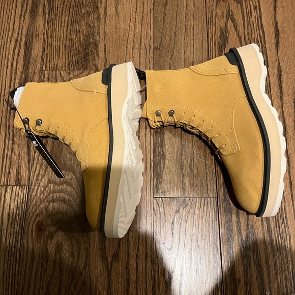 NWT Sorel Hi-Line lace combat boots size 8 - Picture 10 of 14